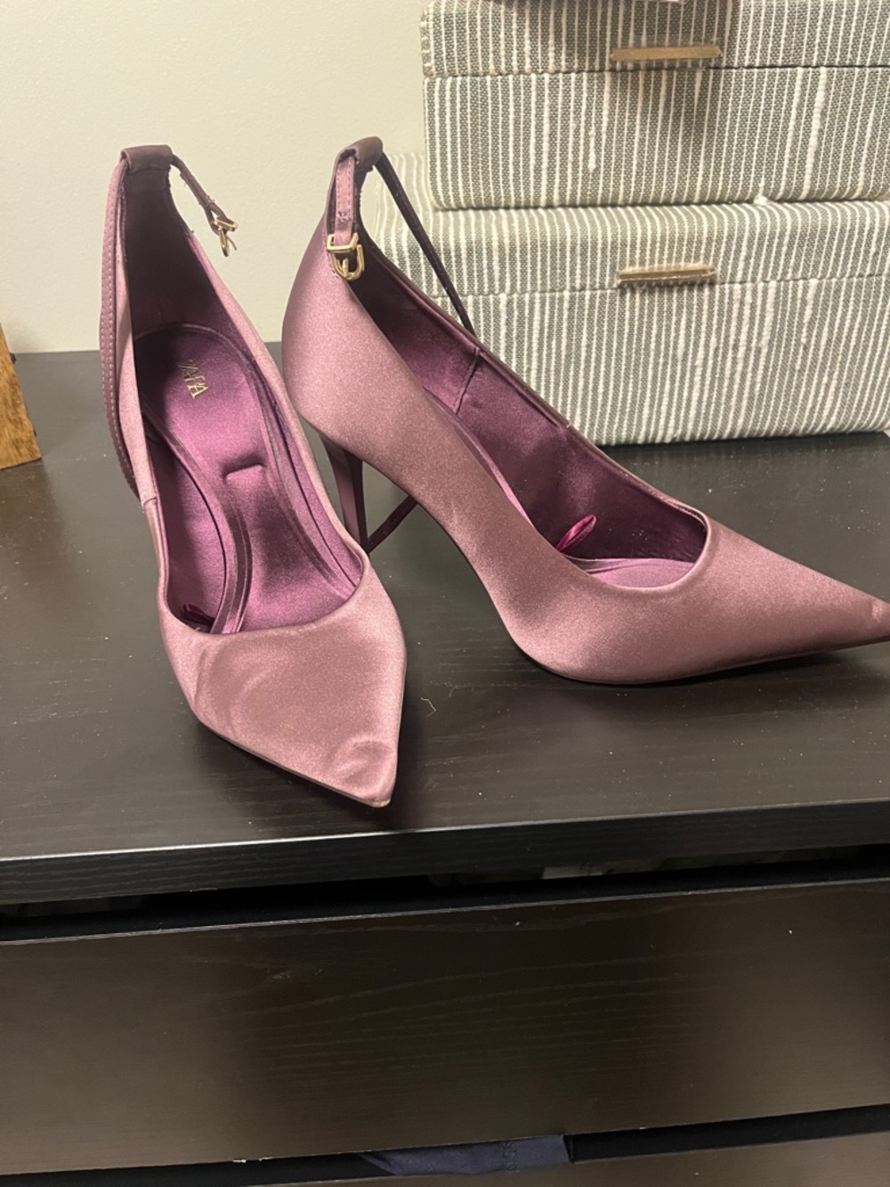 ZARA Pointed Toe High Heels NWT